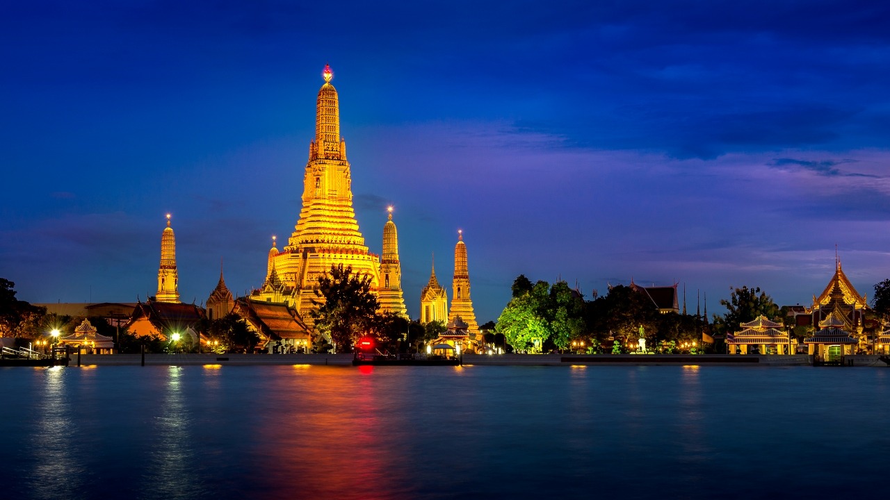 beauty of Wat Arun